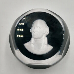 Cristal Sevres George Washington Paperweight 1982 Limited Edition